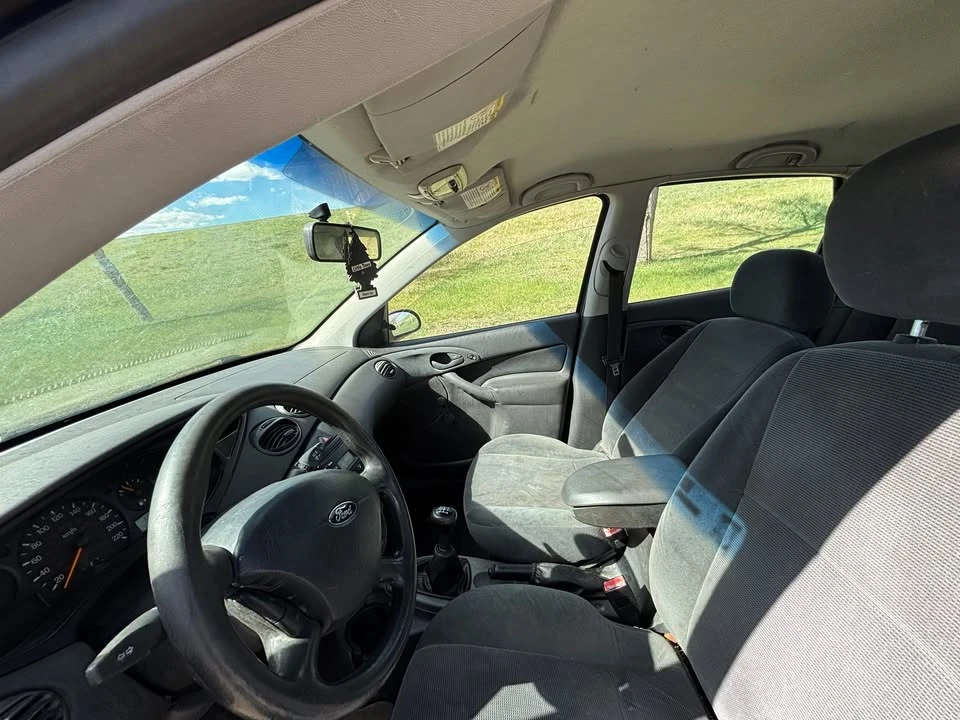 2002 Ford Focus 1st Gen - Image 9 of 12