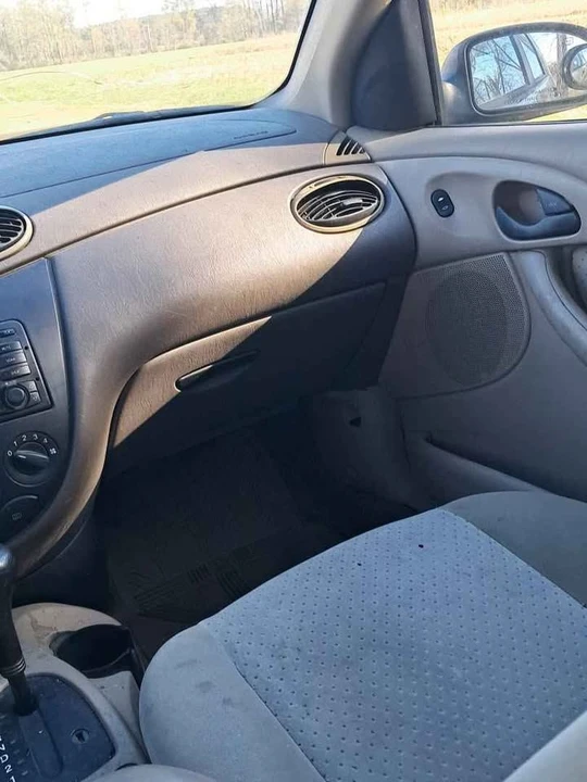2002 Ford Focus 1st Gen - Image 10 of 10