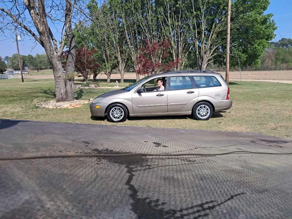 2002 Ford Focus 1st Gen - Image 5 of 10