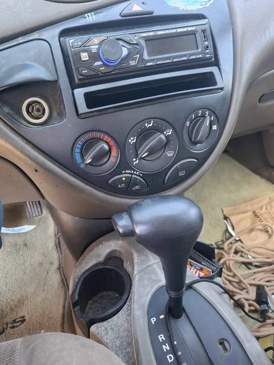 2002 Ford Focus 1st Gen - Image 9 of 10