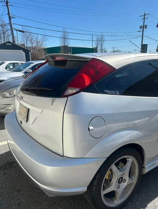 2002 Ford Focus 1st Gen - Image 9 of 13