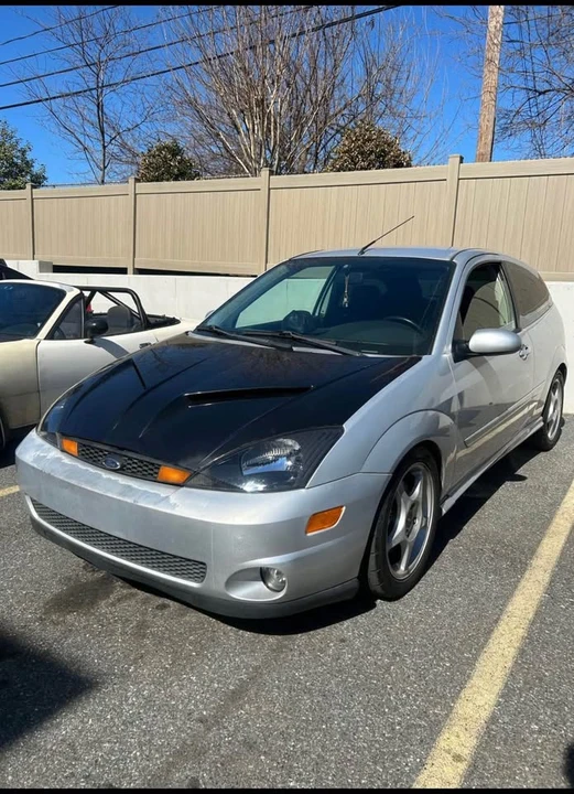 2002 Ford Focus 1st Gen - Image 12 of 13