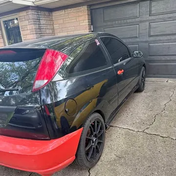 2002 Ford Focus SVT Hatchback 2D