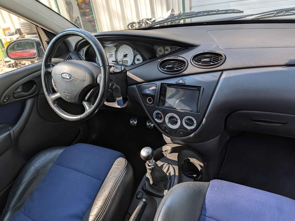 2002 Ford Focus 1st Gen - Image 14 of 19
