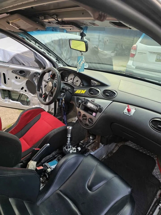 2002 Ford Focus 1st Gen - Image 6 of 12