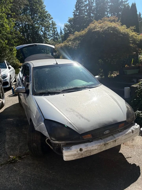 2002 Ford Focus 1st Gen - Image 2 of 9