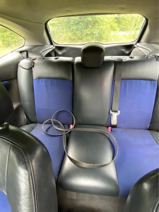 2002 Ford Focus 1st Gen - Image 10 of 12