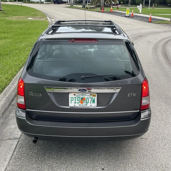2002 Ford Focus 1st Gen - Image 10 of 12