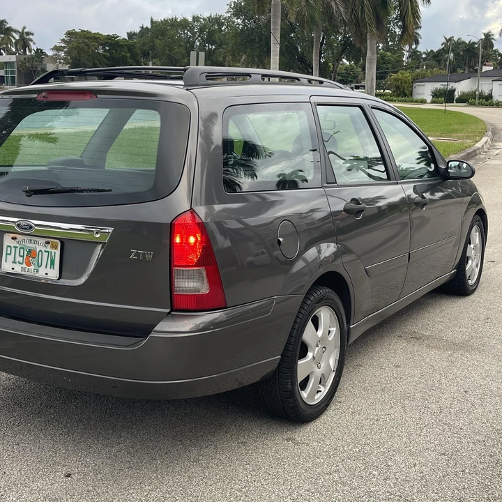 2002 Ford Focus 1st Gen - Image 11 of 12