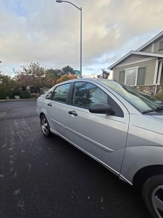 2002 Ford Focus 1st Gen - Image 9 of 15