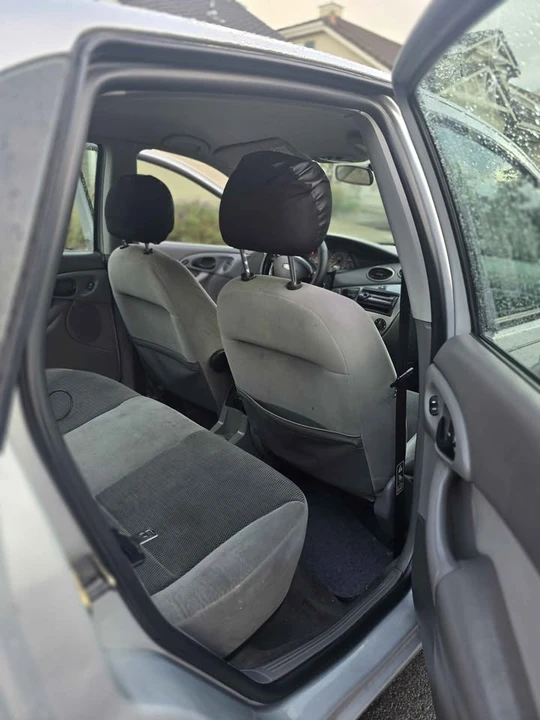 2002 Ford Focus 1st Gen - Image 5 of 15