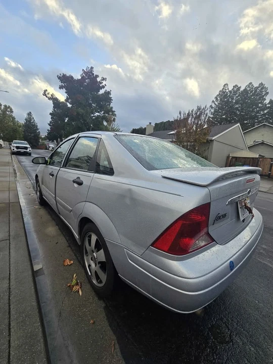 2002 Ford Focus 1st Gen - Image 14 of 15