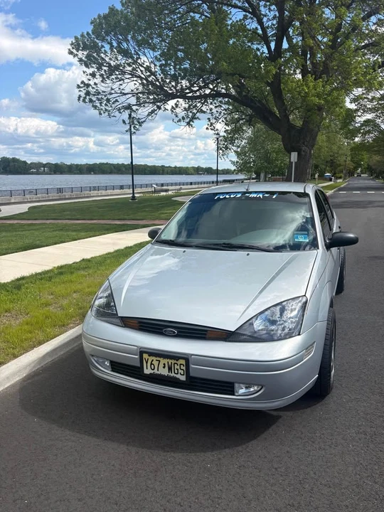 2002 Ford Focus 1st Gen - Image 3 of 10