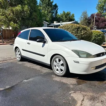 2002 Ford Focus ZX3 Hatchback 2D