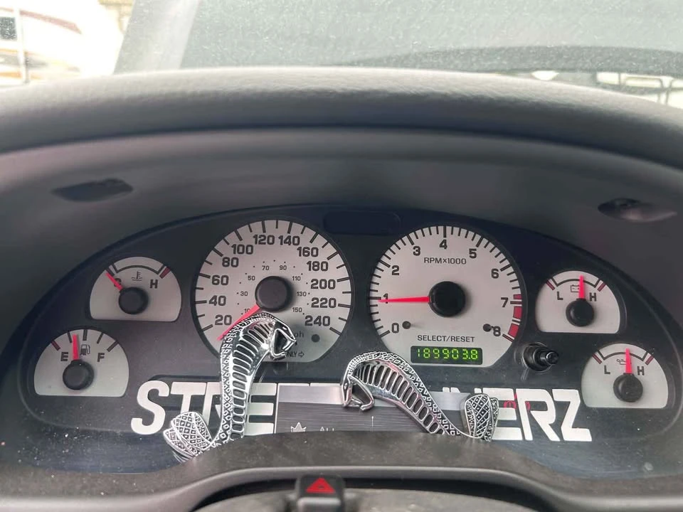 2002 Ford GT - Image 8 of 11