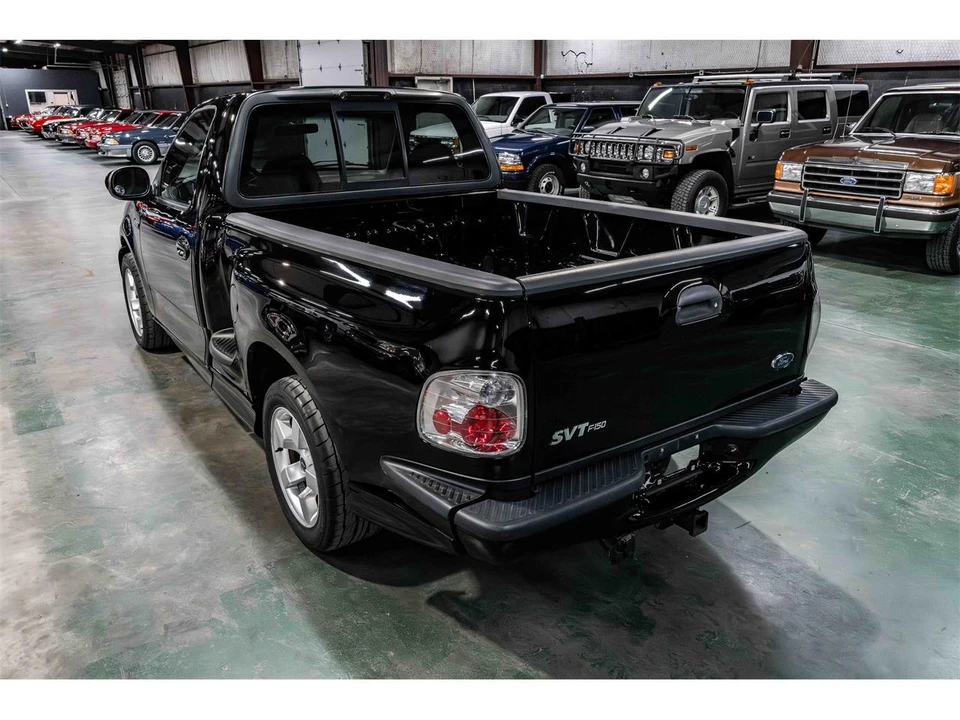 2002 Ford F-150 SVT Lightning 10th Gen - Image 3 of 21