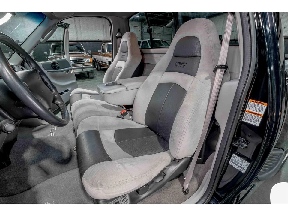 2002 Ford F-150 SVT Lightning 10th Gen - Image 13 of 21