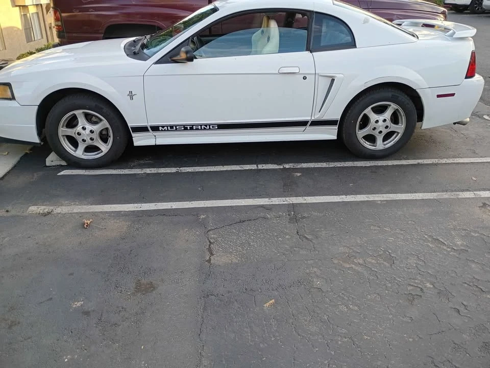 2002 Ford SN95 Mustang - Image 4 of 4