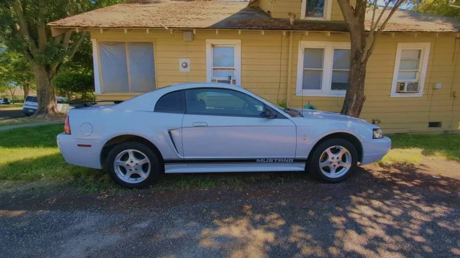 2002 Ford SN95 Mustang - Image 2 of 6
