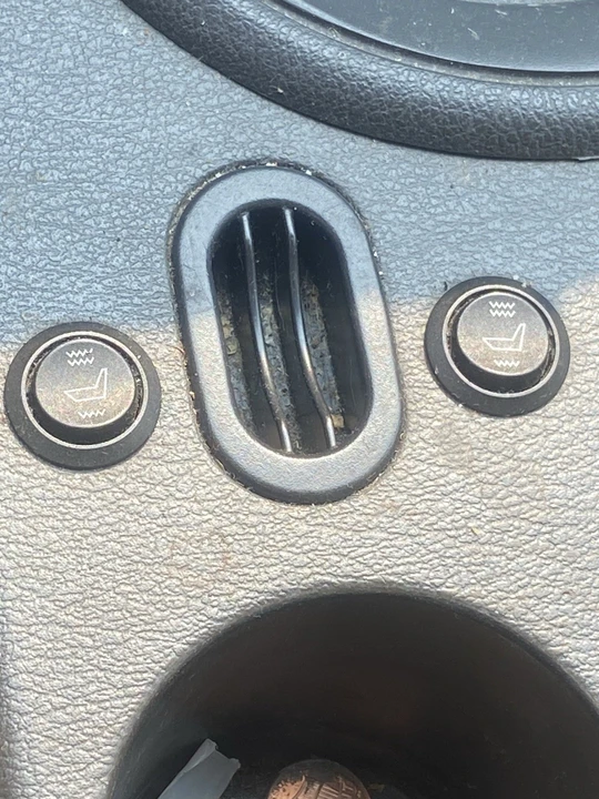 2002 Ford SN95 Mustang - Image 13 of 17