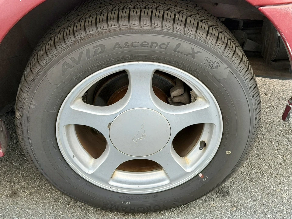 2002 Ford SN95 Mustang - Image 10 of 31