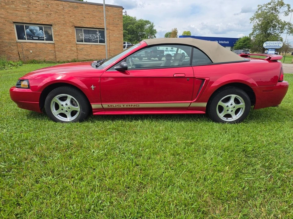 2002 Ford SN95 Mustang - Image 4 of 31