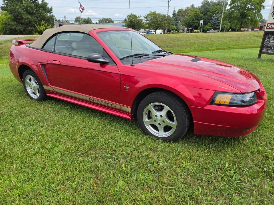 2002 Ford SN95 Mustang - Image 2 of 31