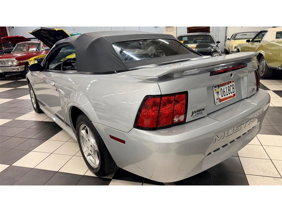 2002 Ford SN95 Mustang - Image 3 of 31