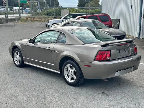 2002 Ford Mustang