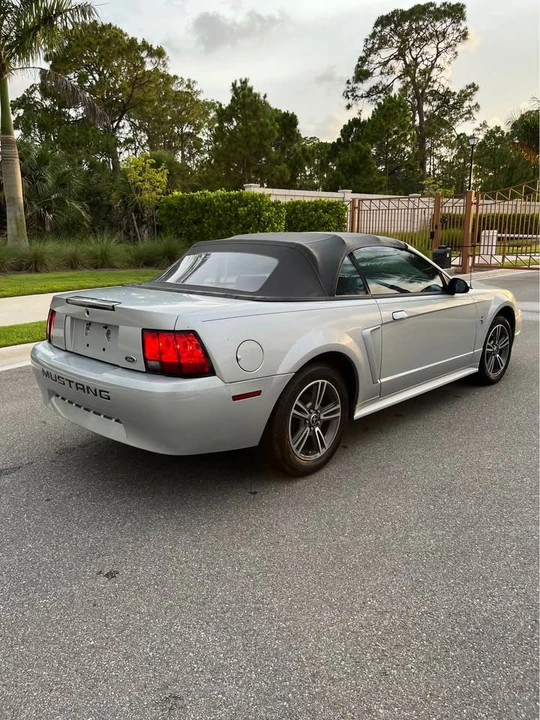 2002 Ford SN95 Mustang - Image 5 of 11