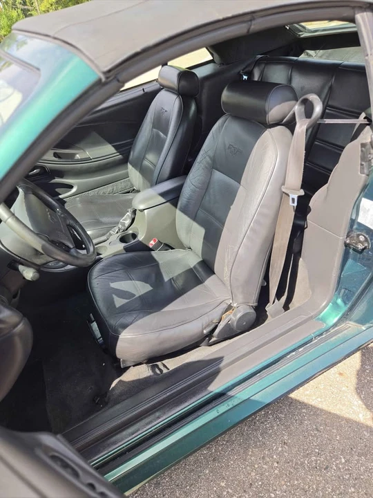 2002 Ford SN95 Mustang - Image 6 of 10