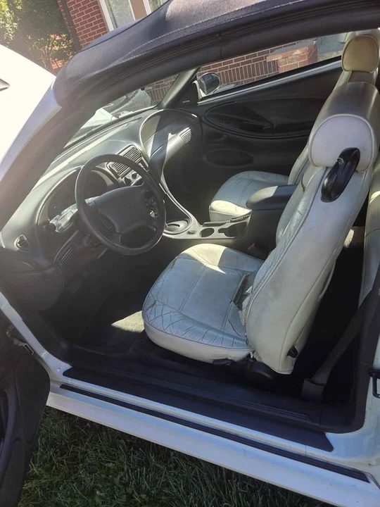 2002 Ford SN95 Mustang - Image 8 of 9