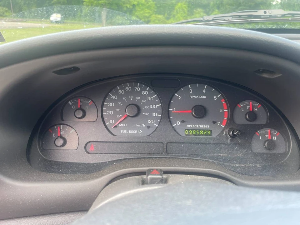 2002 Ford SN95 Mustang - Image 9 of 12