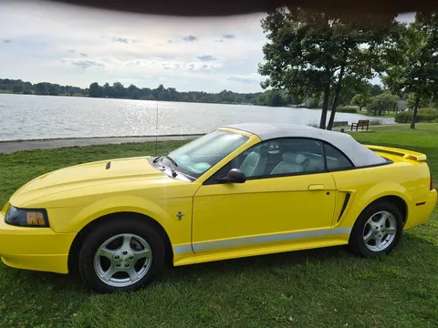 2002 Ford Mustang Convertible V6