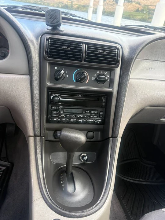 2002 Ford SN95 Mustang - Image 13 of 16