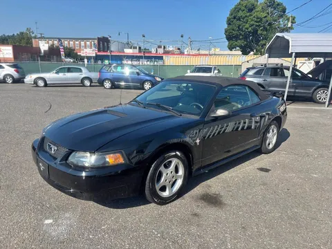 2002 Ford Mustang Deluxe Convertible 2D
