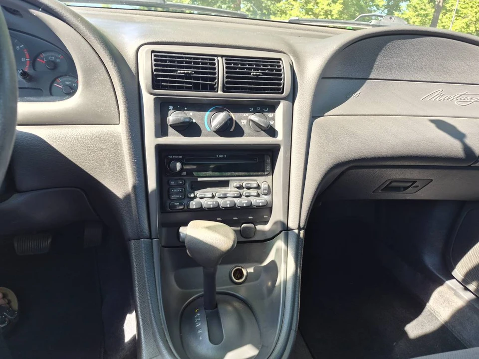 2002 Ford SN95 Mustang - Image 6 of 12