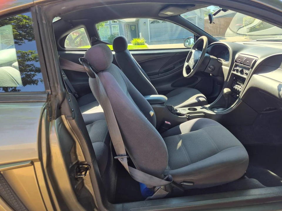 2002 Ford SN95 Mustang - Image 9 of 12