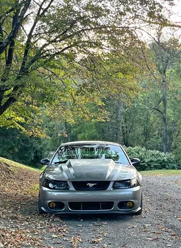 2002 Ford Mustang GT Deluxe
