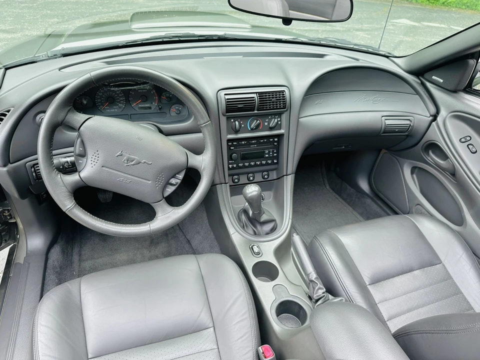 2002 Ford SN95 Mustang - Image 16 of 31