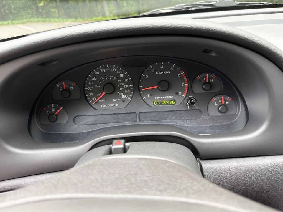 2002 Ford SN95 Mustang - Image 24 of 31