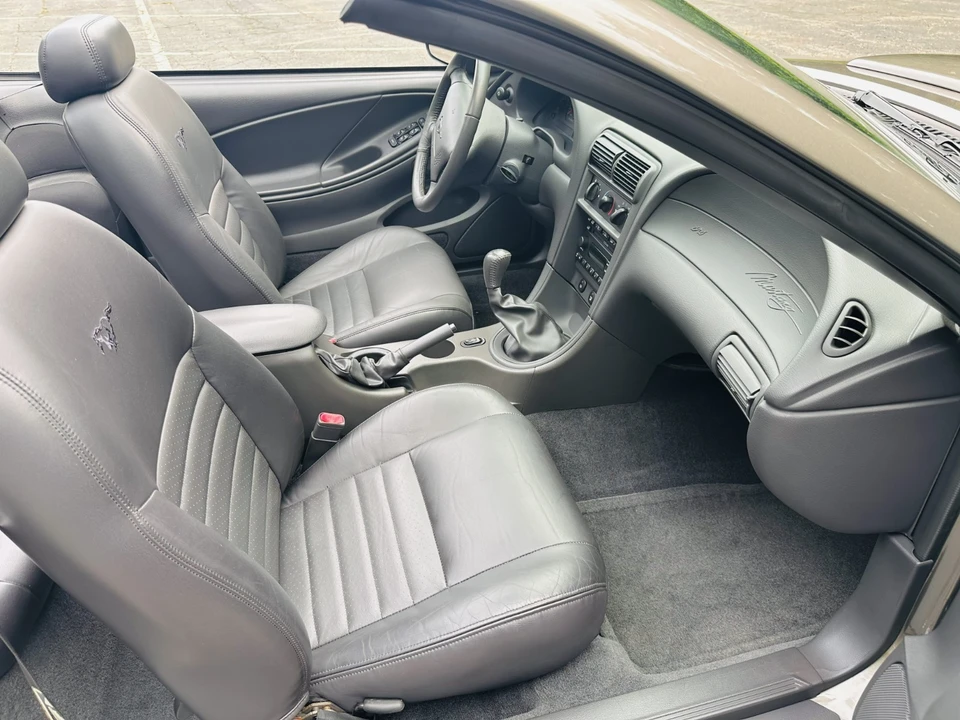 2002 Ford SN95 Mustang - Image 18 of 31