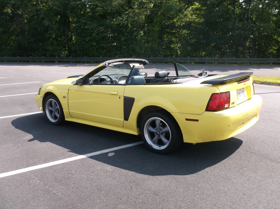 2002 Ford SN95 Mustang - Image 7 of 24