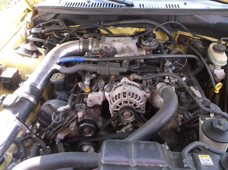 2002 Ford SN95 Mustang - Image 15 of 24