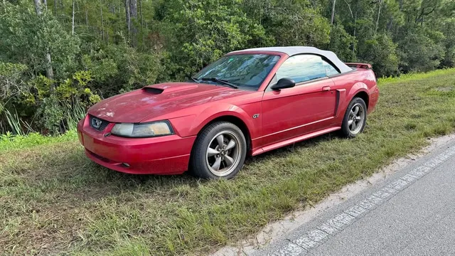 2002 Ford Mustang GT Convertible 2D