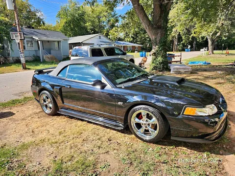 2002 Ford Mustang GT Convertible 2D