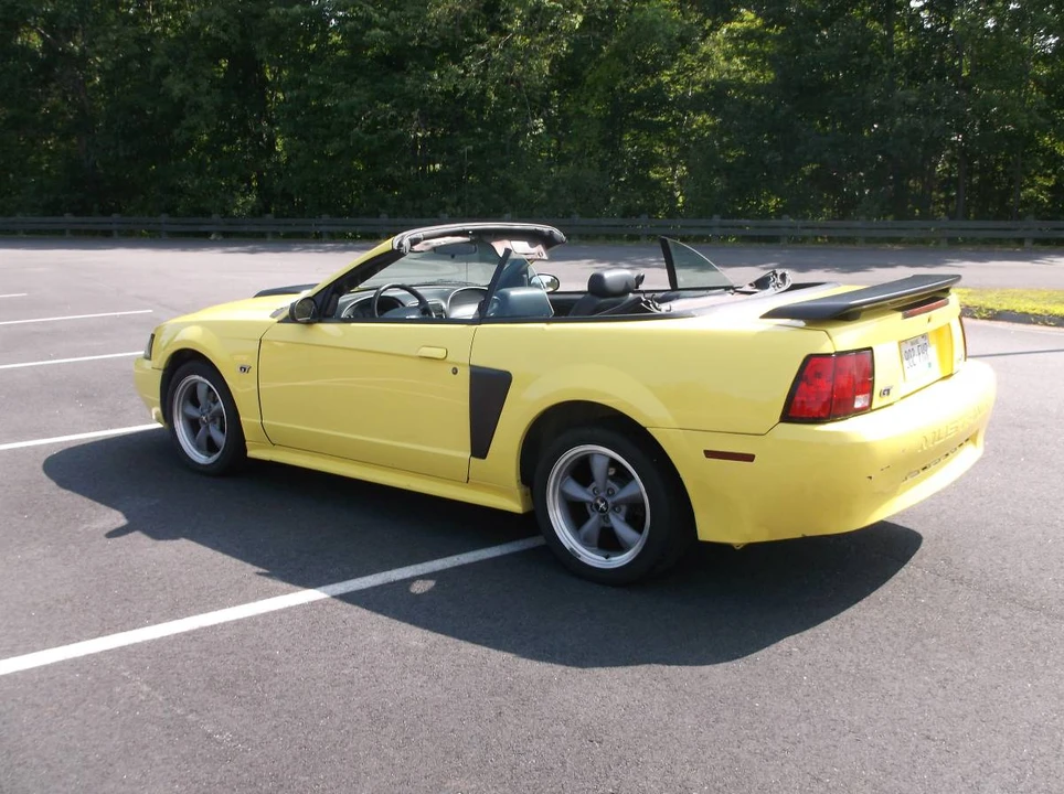 2002 Ford SN95 Mustang - Image 6 of 21