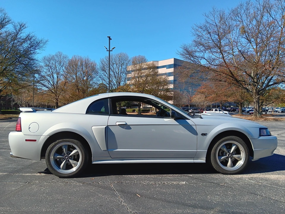 2002 Ford SN95 Mustang - Image 11 of 31