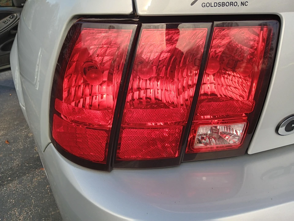 2002 Ford SN95 Mustang - Image 24 of 31