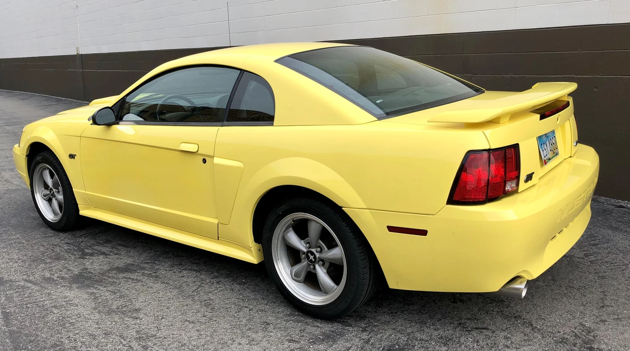 2002 Ford SN95 Mustang - Image 13 of 31